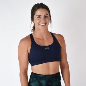 Fleo Isla sports bra in Classic Navy size S